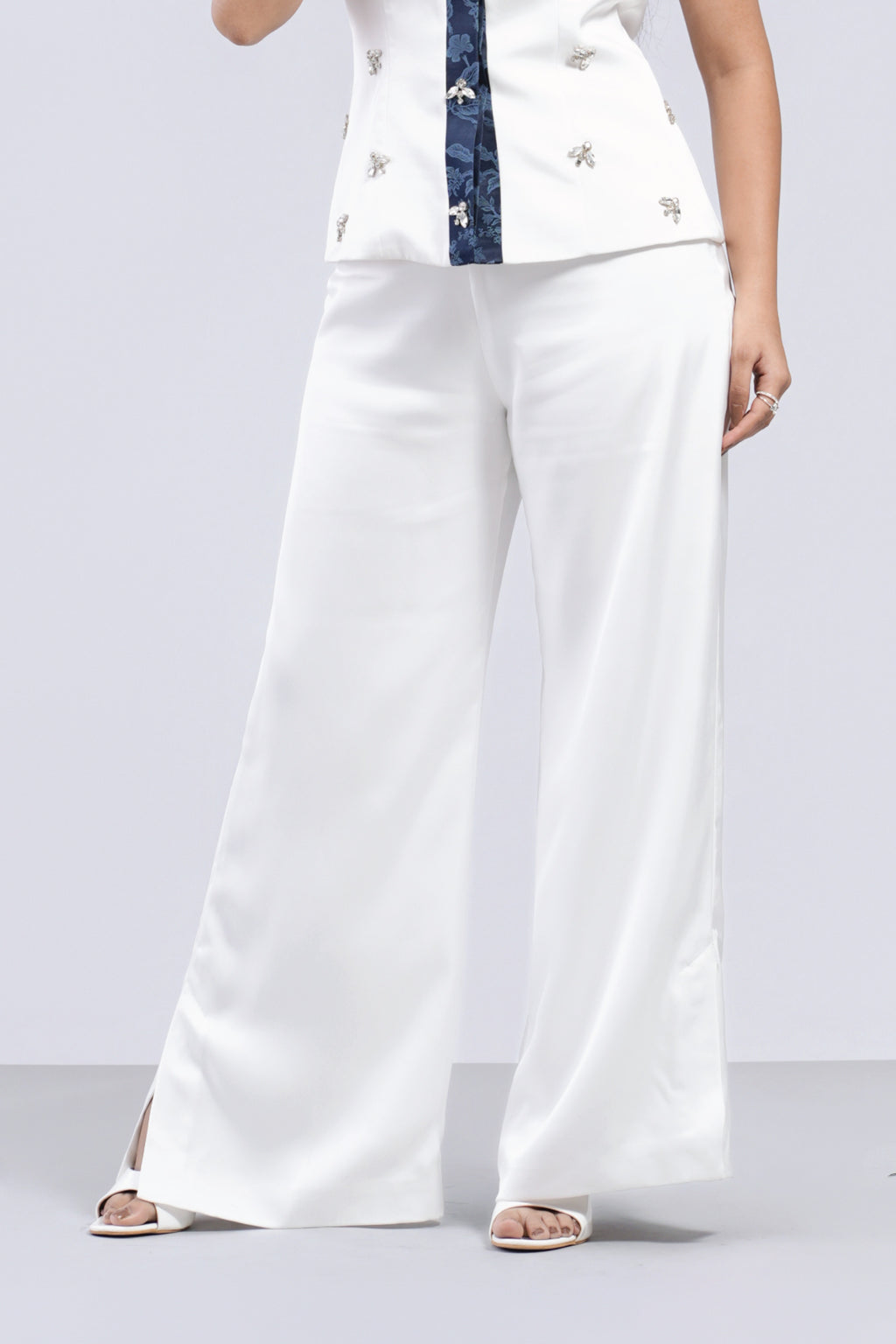 Line Trousers in Signature White