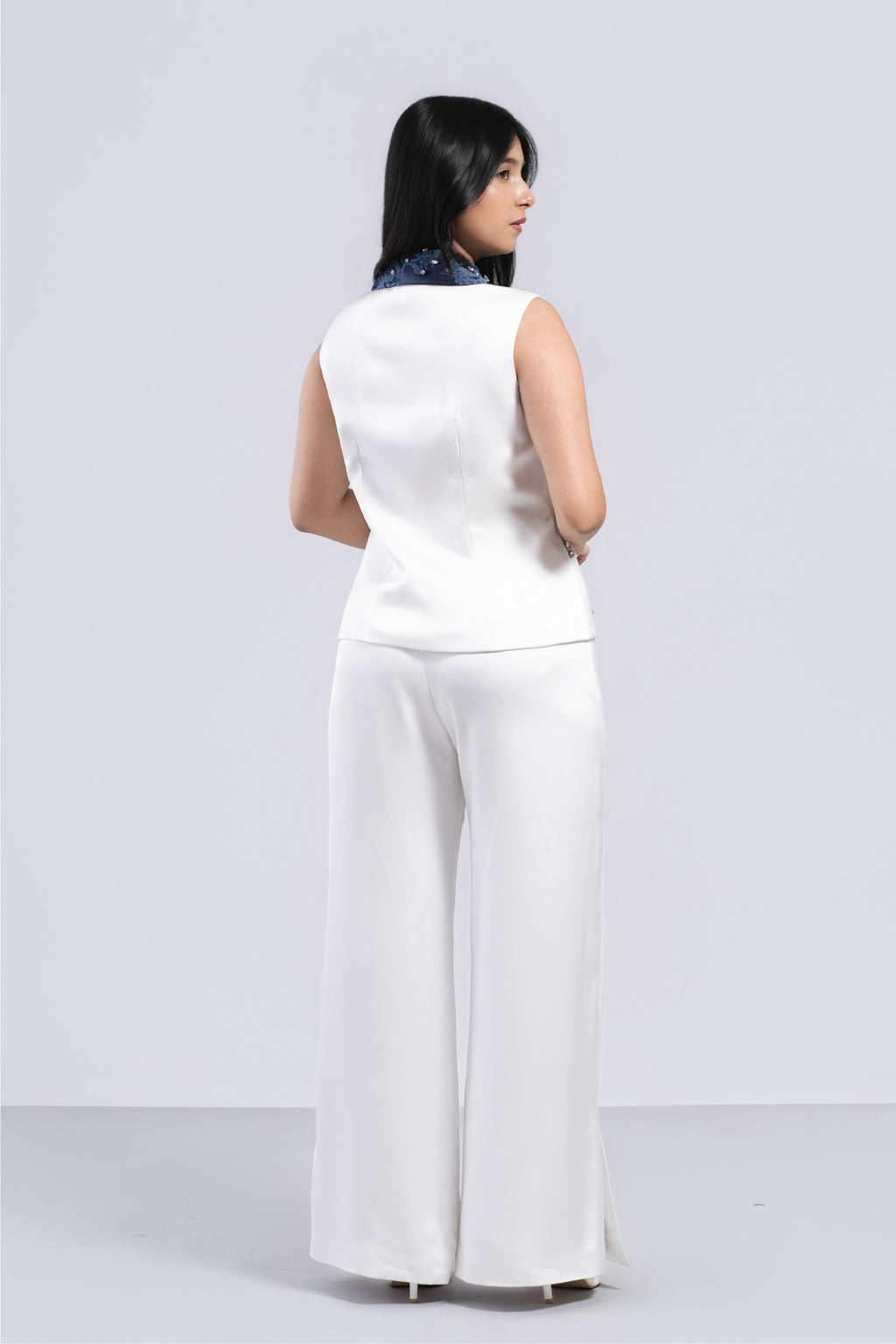 Line Trousers in Signature White